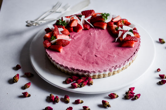 Strawberries 'n Cream Raw Cheesecake